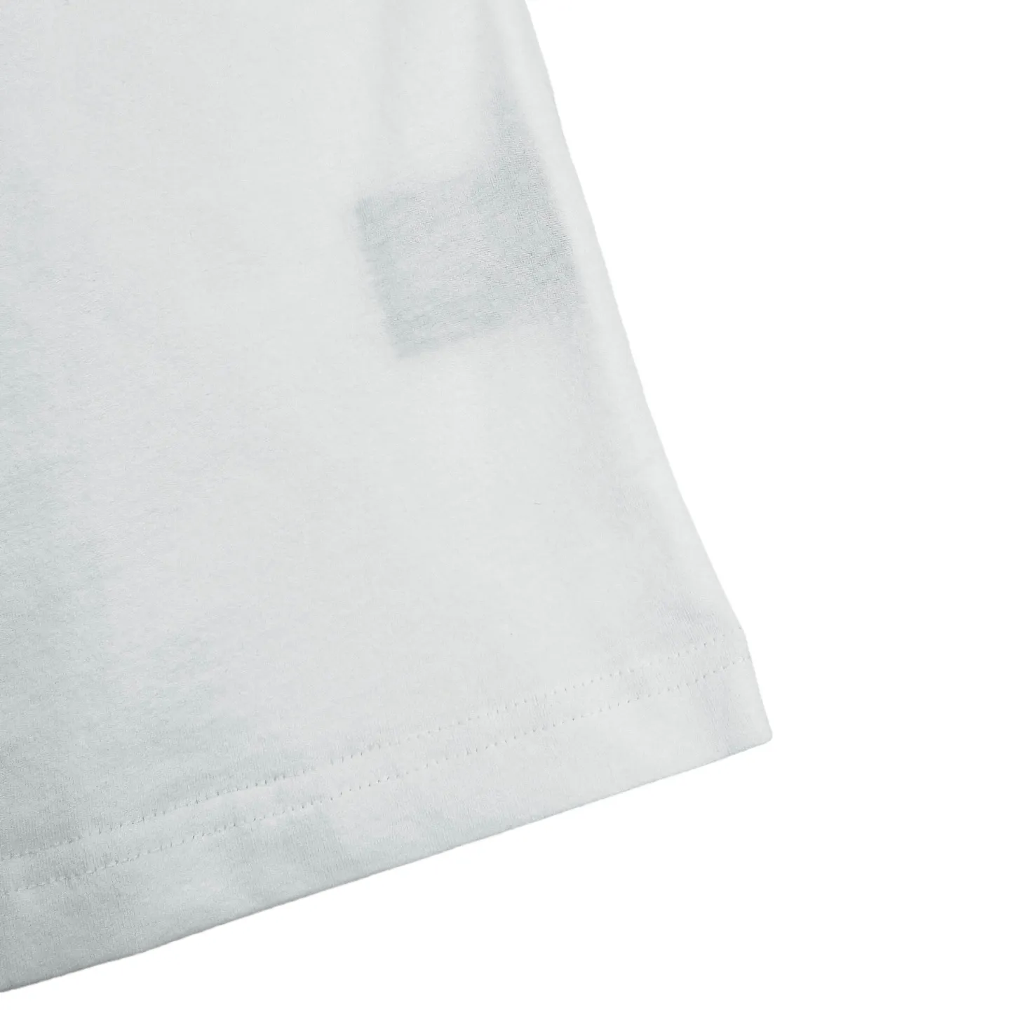 Saint Laurent Series （White） White Classic ， ， 。 Size:S-M-L-XL